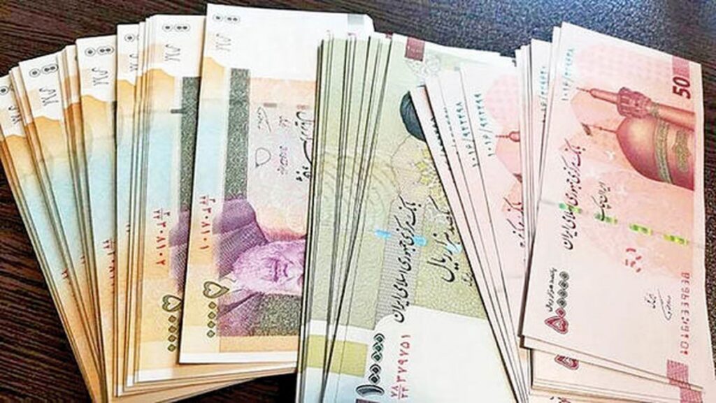 دلایل کاهش ارزش ریال چیست