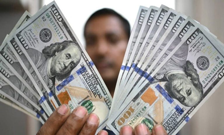 پیش بینی قیمت دلار تا پایان سال ۱۴۰۵